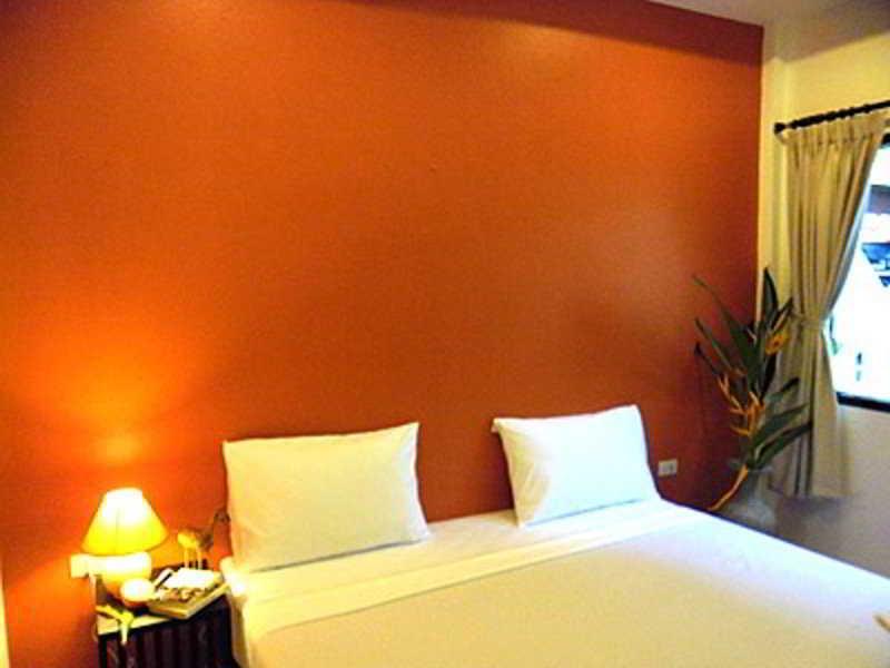 Hacienda Phuket Hotel Patong Exterior foto