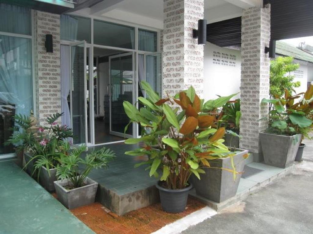 Hacienda Phuket Hotel Patong Exterior foto